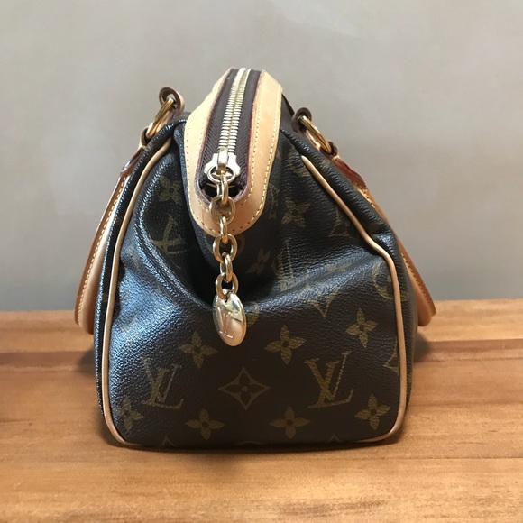 Host Pick❣️✨Louis Vuitton Trivoli PM🌟 - Picture 5 of 16